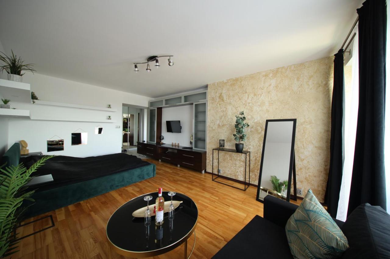 Bronco Apartments ワルシャワ エクステリア 写真